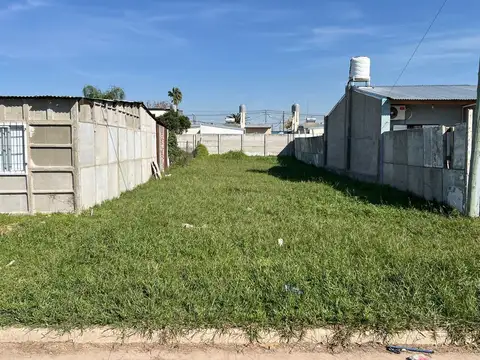 VENTA/LOTE/BARRIO ITALIA