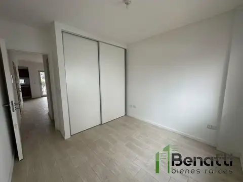 Departamento 2 ambientes con cochera en ALQUILER. CASEROS