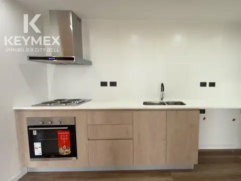 Departamento en Alquiler en Manuel B Gonnet, $ 800.000