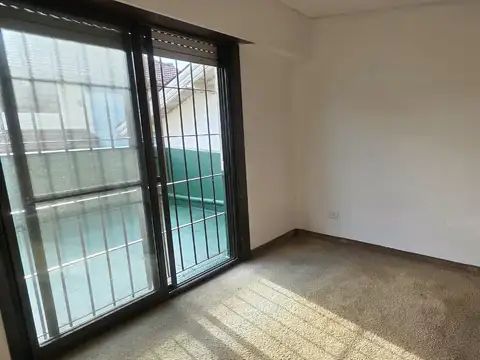 VICENTE LOPEZ 400, Piso 1