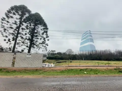 Avenida Doctor Federico Leloir 200