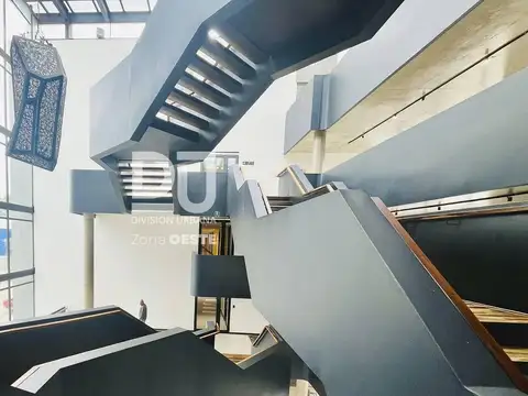 Oficina en alquiler en Polo Empresarial K41, La Reja, Moreno