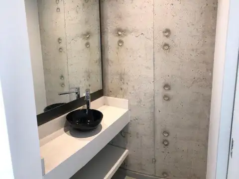 Casa 4 ambientes con 4 baños