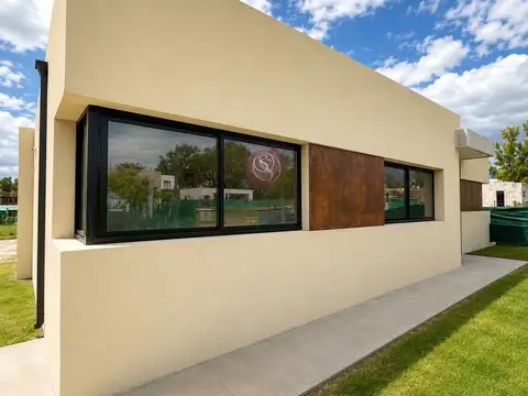 Casa en Venta en Santa Sofía, Pilar del Este, Pilar