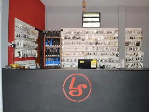 VENTA EMPRESA / FONDO DE COMERCIO LOCAL / TIENDA DE INSTRUMENTOS, REPUESTOS Y ACCESORIOS MUSICALES