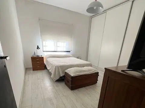 CASA EN VEN EN PERGAMINO CON PILETA.