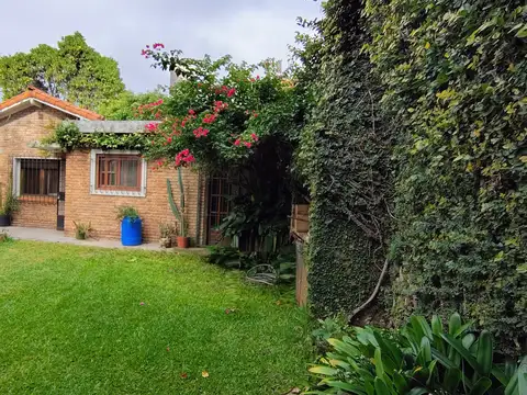 Alquiler Casa 2 Amb Jardín Cochera