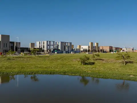Terreno en Venta 25  mts Fondo