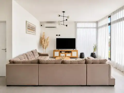 Casa 4 Ambientes Pileta Moderna Barrio Tierras del Mar