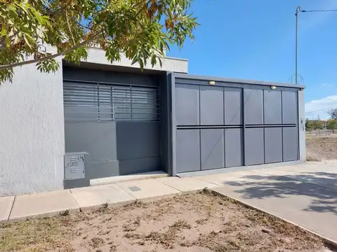 Casa en alquiler B° Natania 47, Luzuriaga, Maipú