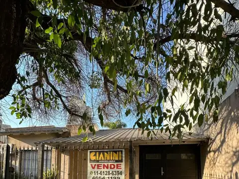 Casa - Venta - Argentina, San Miguel - Urquiza  1320