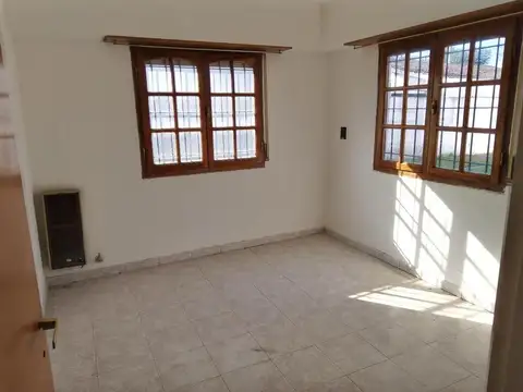 VENTA: CASA, LOCAL Y LOTE - LOS PINARES