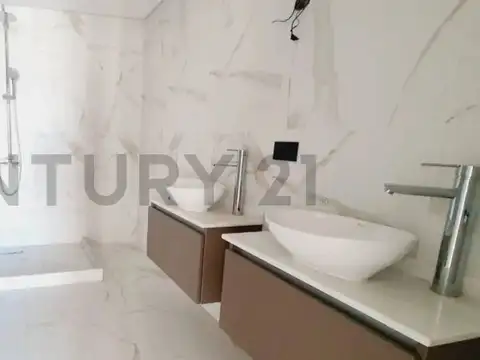 Departamento en Venta de 6 ambientes