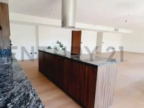 Departamento en Venta de 5 dormitorios