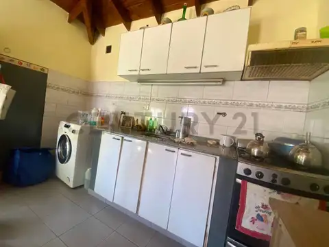 Depto Tipo Casa en Venta de 5 ambientes