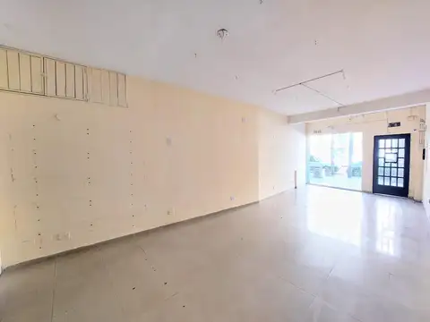 Local en Alquiler en Ramos Mejia, $ 600.000