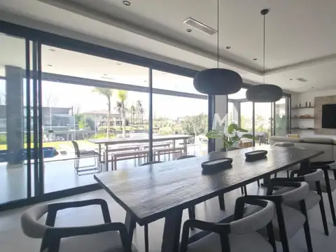 Casa en Venta en Countries y Barrios Cerrados en Tigre, USD 2.000.000