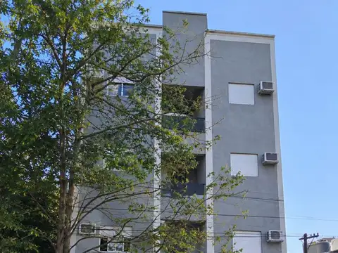 Av tomas guido 3000, Piso 1