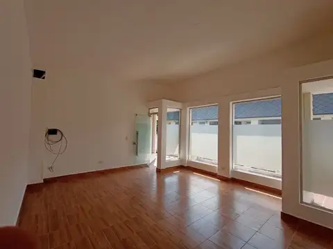 Local en Alquiler en Centro, $ 520.000