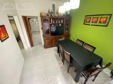 Casa 5 ambientes con 1 baño