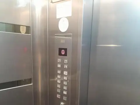 Oficina 3 ambientes con 1 baño