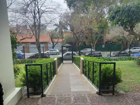 Departamento 5 ambientes con 2 baños