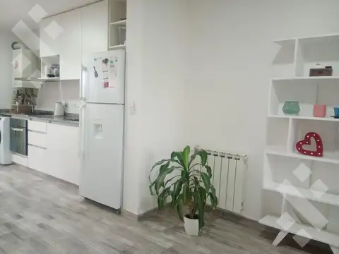 Depto Tipo Casa 4 ambientes con 2 baños