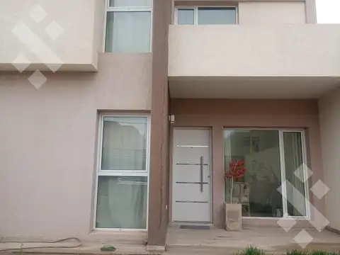ALQUILER | Dúplex 3 dormitorios AMOBLADO en Tierra Mansa, Centenario