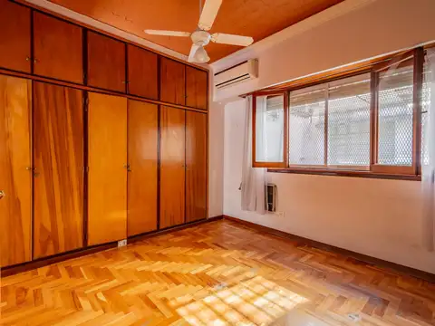 Depto Tipo Casa en Venta 40 años