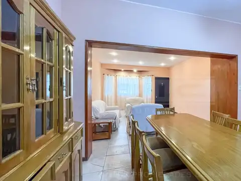 Depto Tipo Casa 3 ambientes con 2 baños