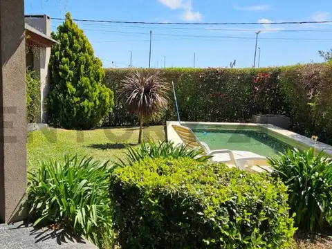 Casa de 3 dormitorios en Venta en Etcheverry