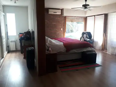 EXCELENTE PROPIEDAD A LA VENTA B° “ROSAUER” CIPOLLETTI