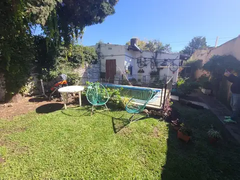 VENTA CASA 3 AMBIENTES CON COCHERA EN QUILMES