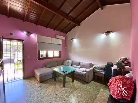Casa en Venta con 1 cochera