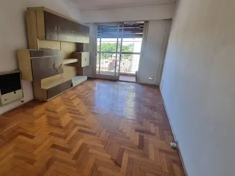 DEPARTAMENTO DE 3 AMBIENTES VENTA EN FLORES