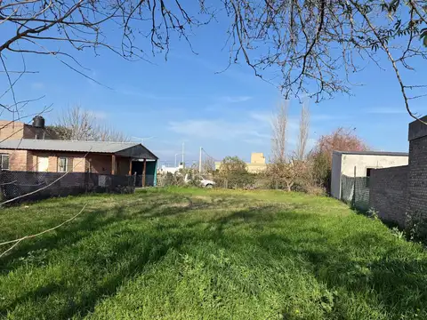 Terreno en Venta 28  mts Fondo