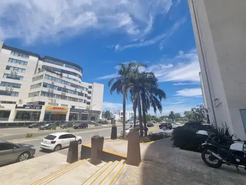 Avenida Del Puerto 433251800 200