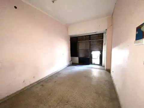 Local en Alquiler en Jose Leon Suarez, $ 350.000