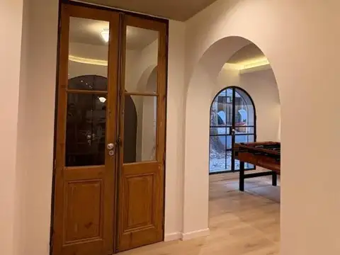 Casa 4 ambientes con 4 baños