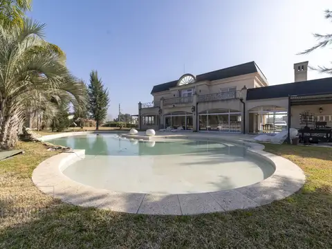 VENTA CASA 5 AMBIENTES CON PILETA - DOBLE LOTE - FINCAS DE SAN VICENTE GOLF