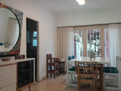 Casa en Alquiler Temporal con 2 cocheras