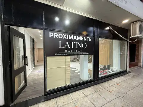 Venta local comercial sobre Avenida Libertador en San Isidro