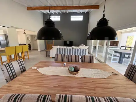 Casa en Venta en Barrio Deportivo 1, USD 340.000