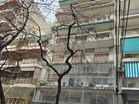 Senillosa 300, Piso 5°
