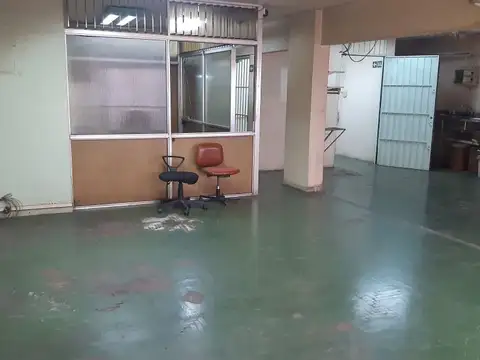 Galpon en Venta en San Nicolás, USD 80.000