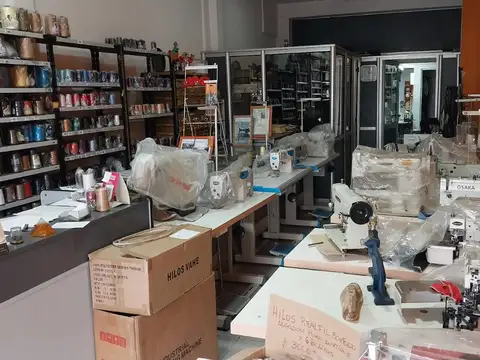 Local en Venta en Lomas Del Mirador, USD 110.000