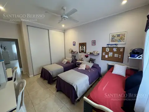 Quinta en Venta con 2 cocheras