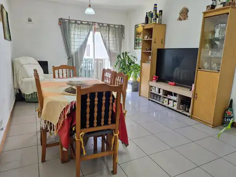 Las Flores 1600 , Piso 4