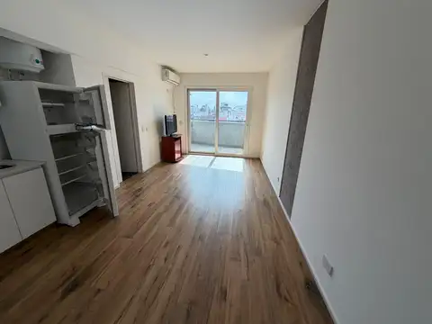 Pavon 2400, Piso 7