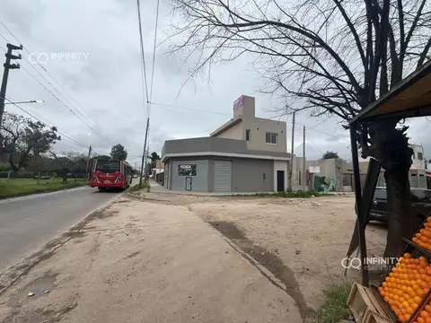 Local en Venta en Paso del Rey, USD 65.000